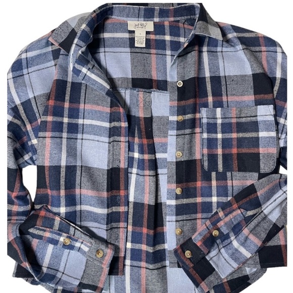 Just Polly Juniors' Cropped Plaid Button-Up Top XS - Picture 2 of 3